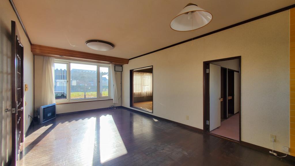 価格変更！　豊頃町茂岩栄町　売家　南向き -    内観
