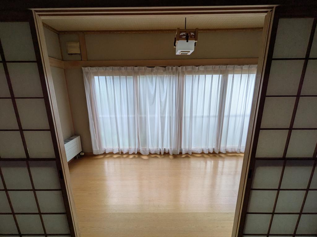 帯広市西20条南3丁目13番地11（住居表示4-8）｜9LDK地下室付き大型住宅 内観