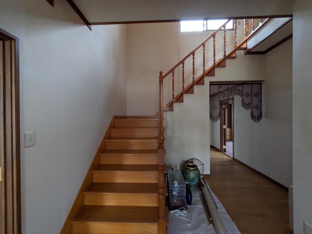 帯広市西20条南3丁目13番地11（住居表示4-8）｜9LDK地下室付き大型住宅 内観