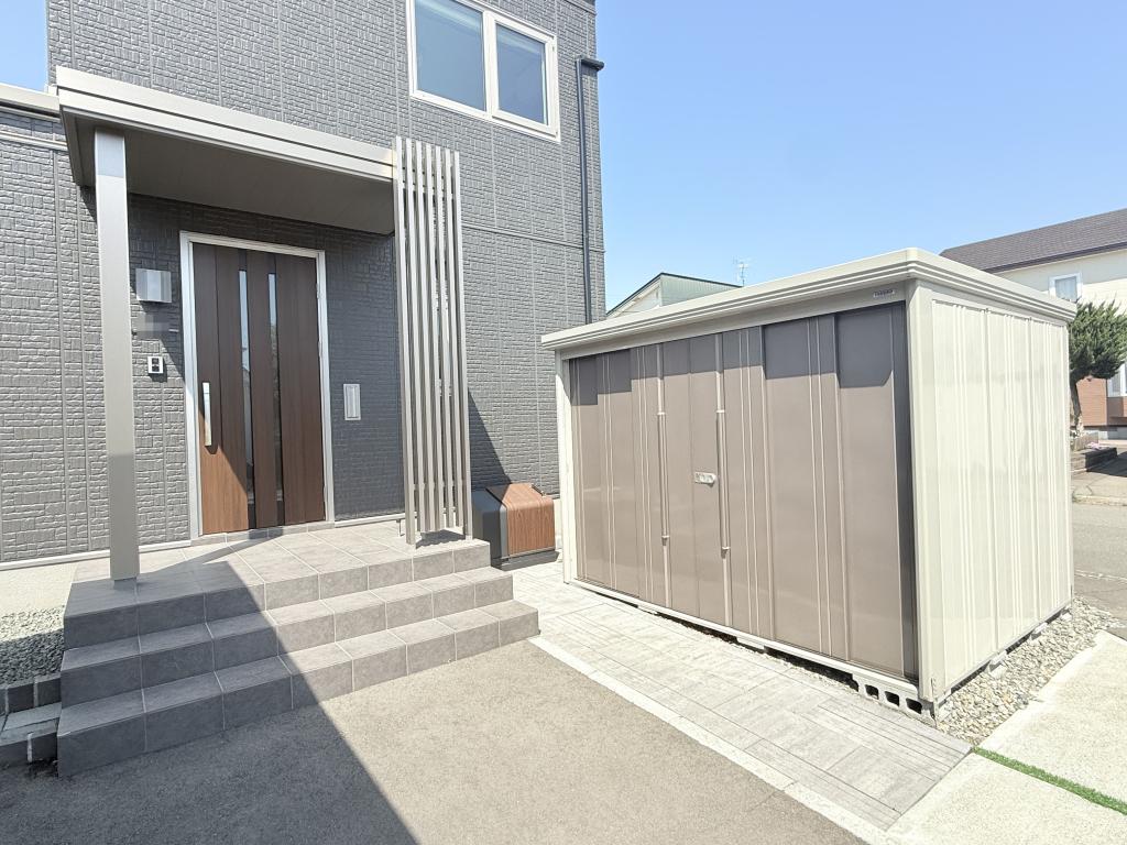 札内文京町の角地築浅住宅♪ 内観