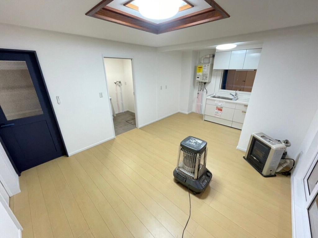 西１３条南３３丁目　中古平家 内観