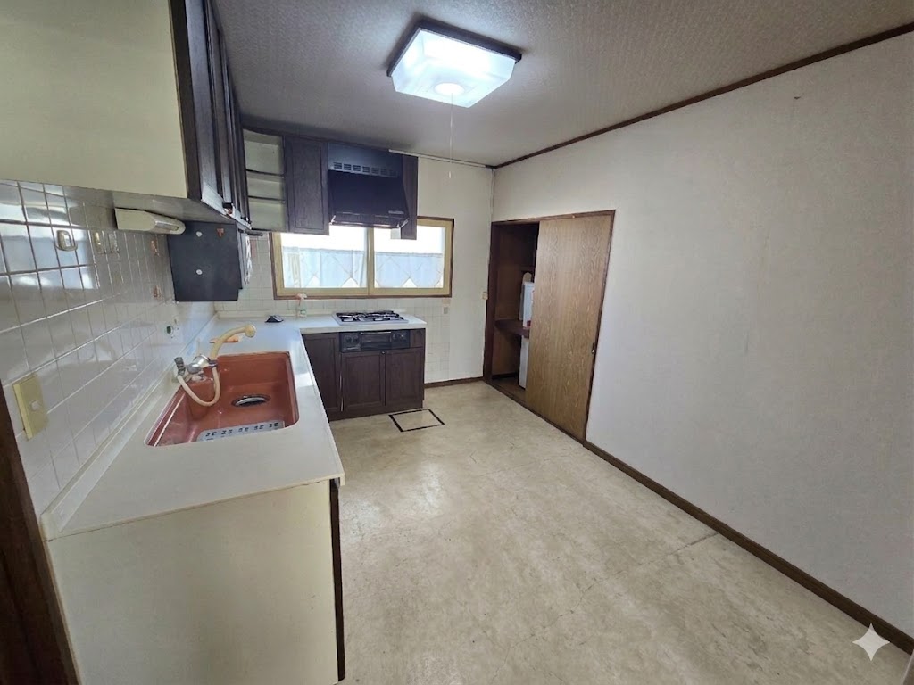 ♪敷地157.75坪♪西１２南３２＿中古住宅 内観