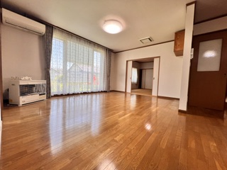 平屋住宅（中古）　3LDK 内観