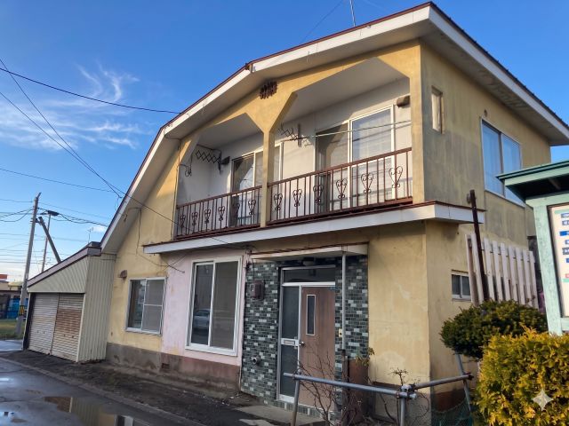 西１６条北２丁目【南西角地！リフォーム向き中古物件！】