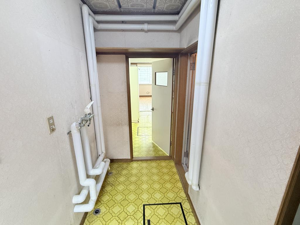 帯広市西18条南4丁目の店舗付き中古住宅 内観