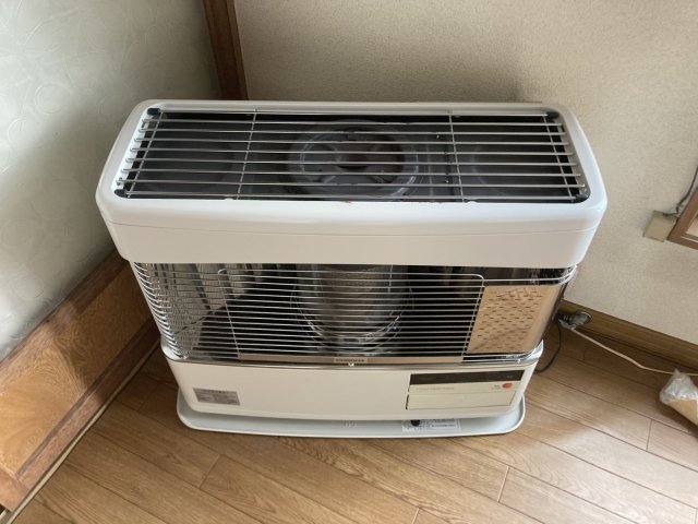 西１６条北２丁目【南西角地！リフォーム向き中古物件！】 内観