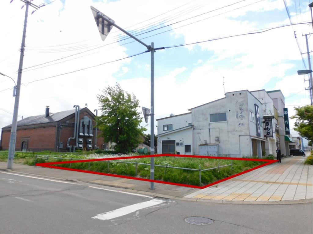 芽室町東2条1丁目　売土地（約82.4坪）建築条件なし※解体更地渡し 内観
