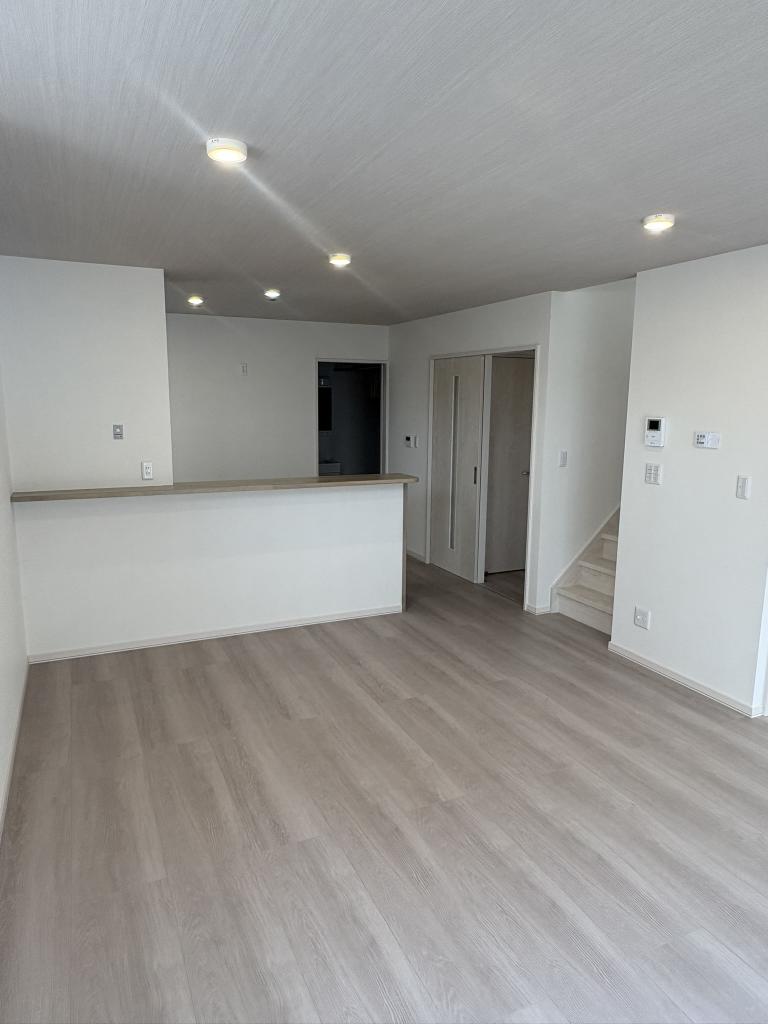 【原価高騰を吹き飛ばせ！】西2条建売住宅西棟※新築完成！即入居可！※月々65,000円 内観