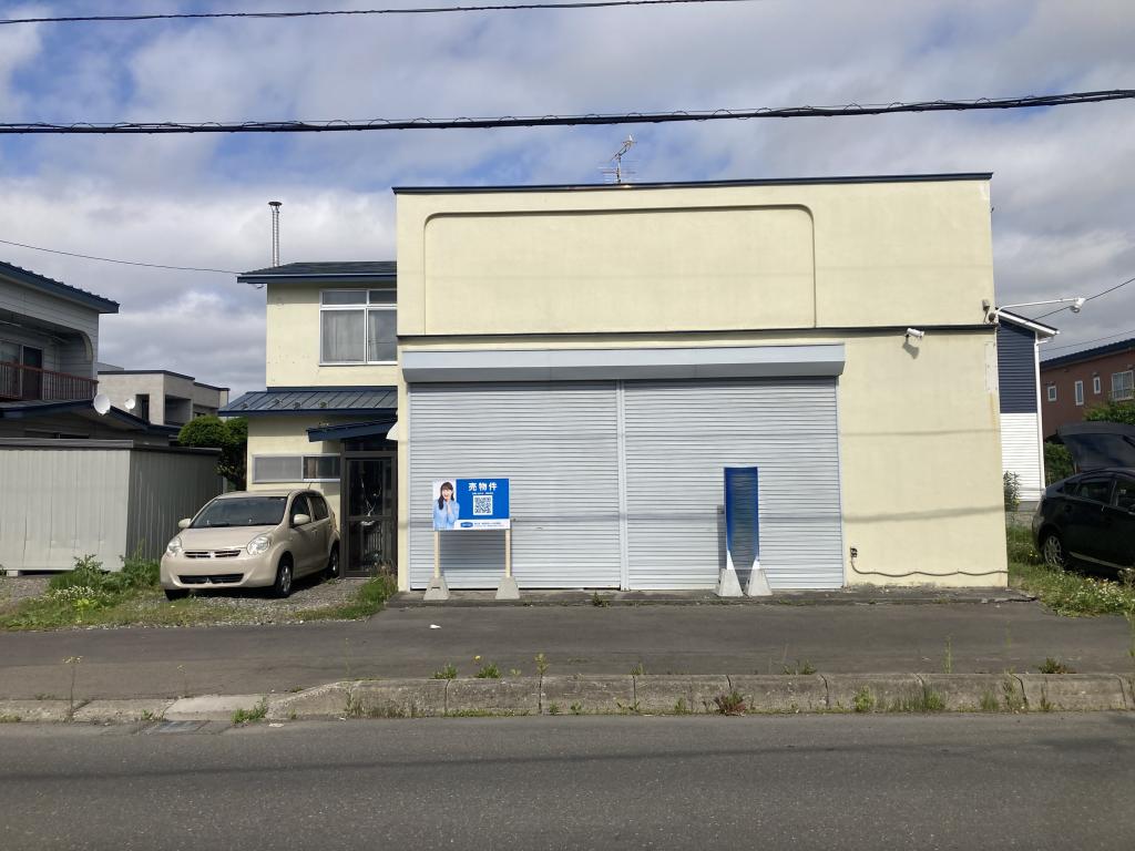 帯広市西10条南29丁目　店舗付き住宅 内観