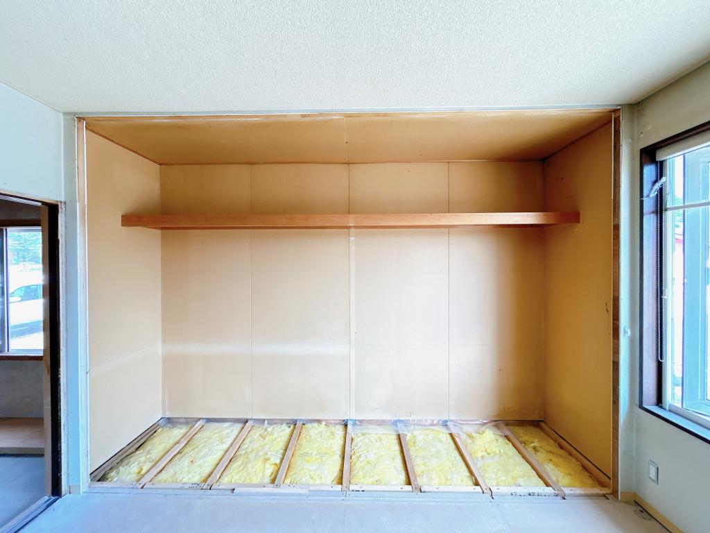 【リフォーム中】池田町東2条7-33 内観
