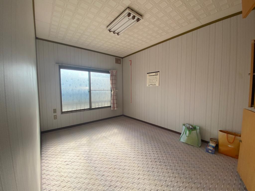 【売戸建】　広尾町⻄２条５丁目　リフォーム用住宅 内観