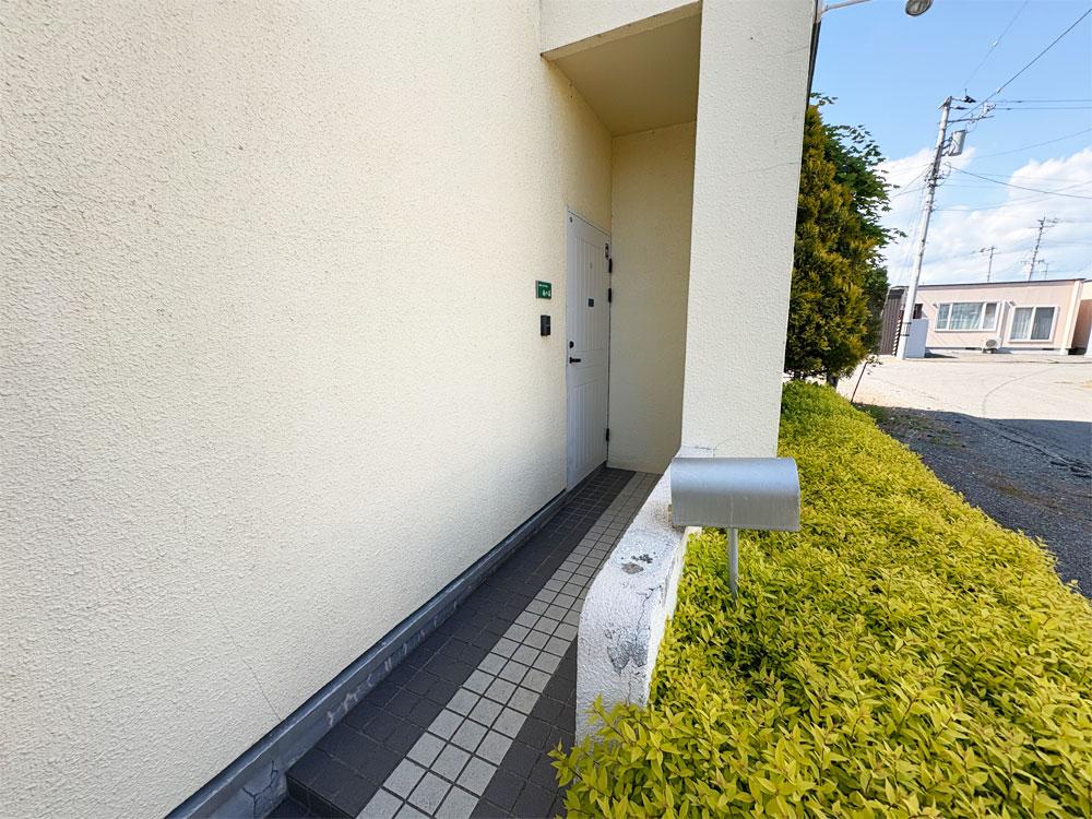 敷地175坪 店舗としても使える4SLDK中古住宅 カーポート付 南の森西10丁目 内観