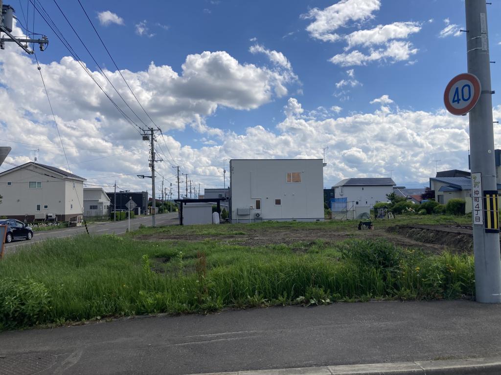 鹿追町仲町4丁目　売土地　①