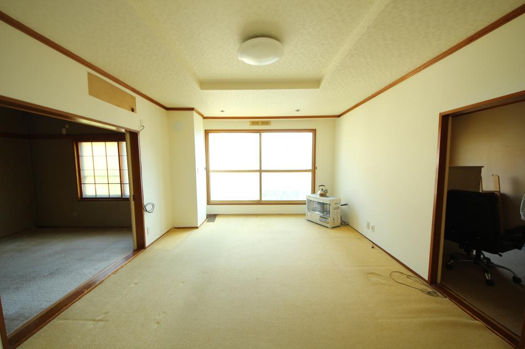 西16条北2丁目　中古住宅（現状渡し） 内観