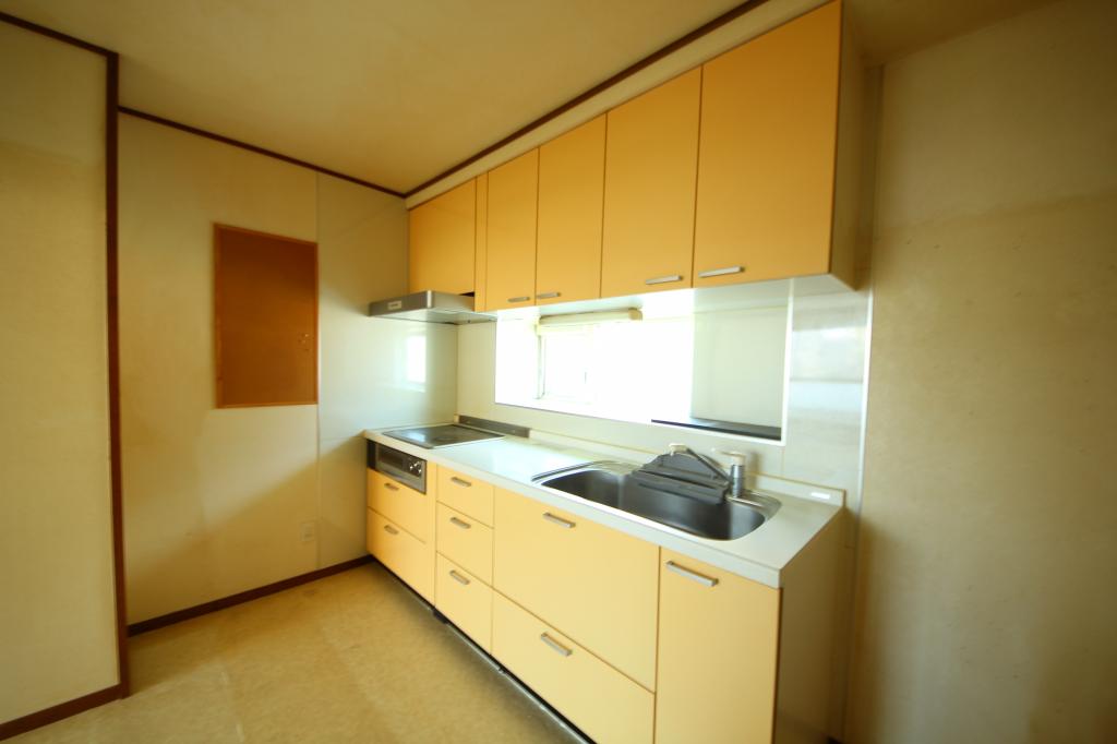 西16条北2丁目　中古住宅（現状渡し） 内観