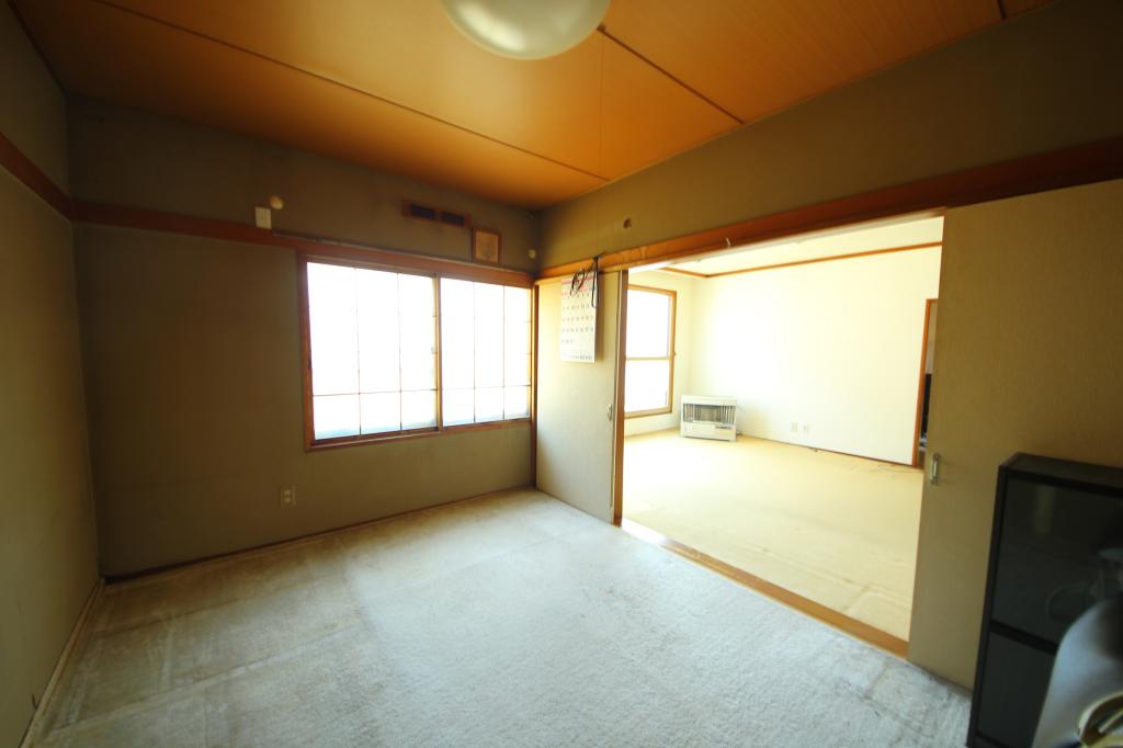 西16条北2丁目　中古住宅（現状渡し） 内観