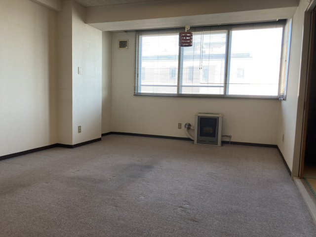 西９条南１２丁目 八条コーポ３０６号室【お手頃価格の３ＬＤＫ分譲マンション！】 内観