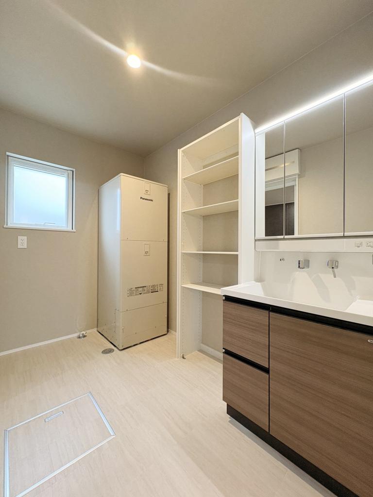 【パントリー付き】西19南37 建売 内観