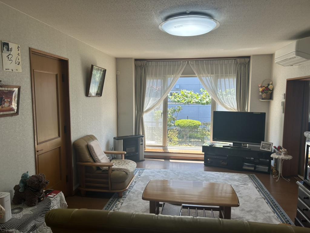 西25条南3丁目　RC造－中古住宅 内観