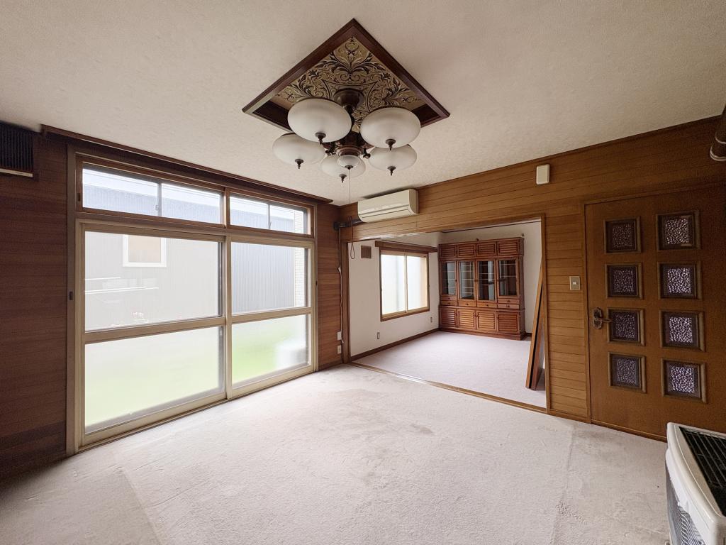 【6LDK】西9南26 中古住宅 内観