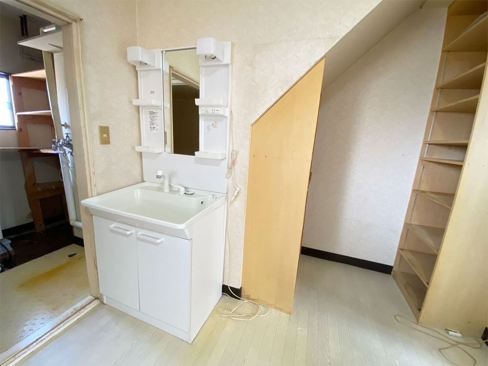 稲田小区域　4LDK 中古住宅　西18条南31丁目 内観