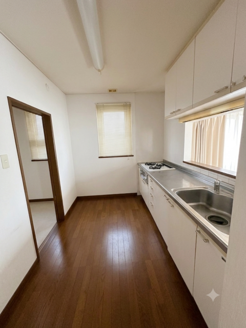 西２３条南４丁目　※商談中【西エリアに４ＬＤＫの中古住宅登場！】  内観