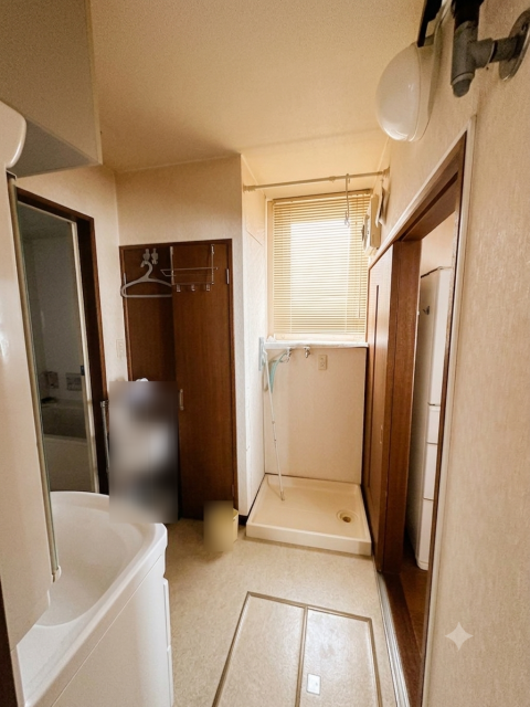 西２３条南４丁目　※商談中【西エリアに４ＬＤＫの中古住宅登場！】  内観