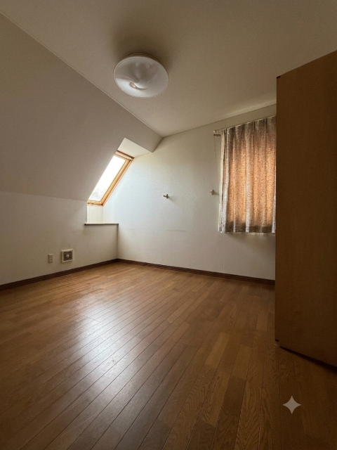 西２３条南４丁目　※商談中【西エリアに４ＬＤＫの中古住宅登場！】  内観