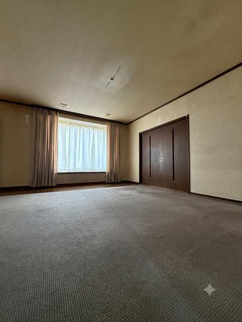 西２３条南４丁目　※商談中【西エリアに４ＬＤＫの中古住宅登場！】  内観