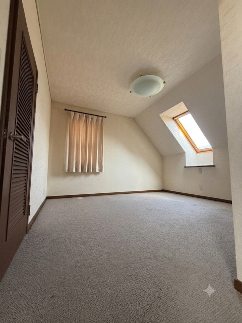 西２３条南４丁目　※商談中【西エリアに４ＬＤＫの中古住宅登場！】  内観