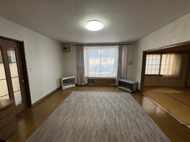 【価格改定】芽室町東８条６丁目　中古戸建 内観