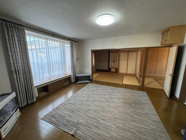 【価格改定】芽室町東８条６丁目　中古戸建 内観