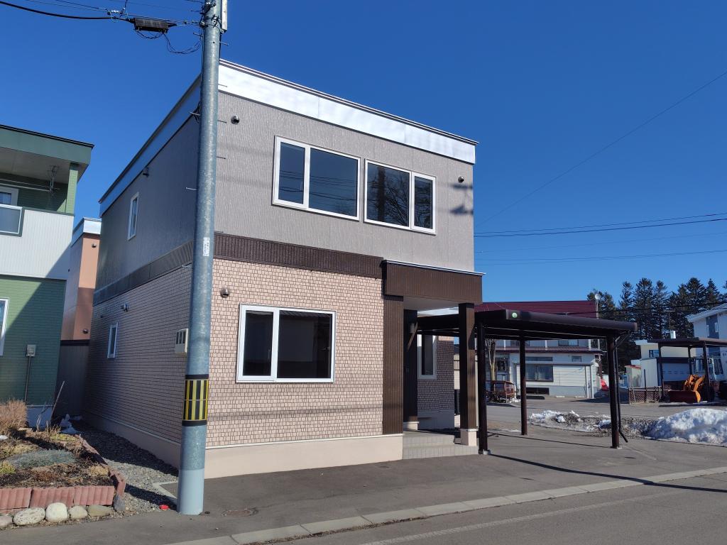 【内外装リフォーム済　中古住宅】幕別町札内新北町64-7 内観