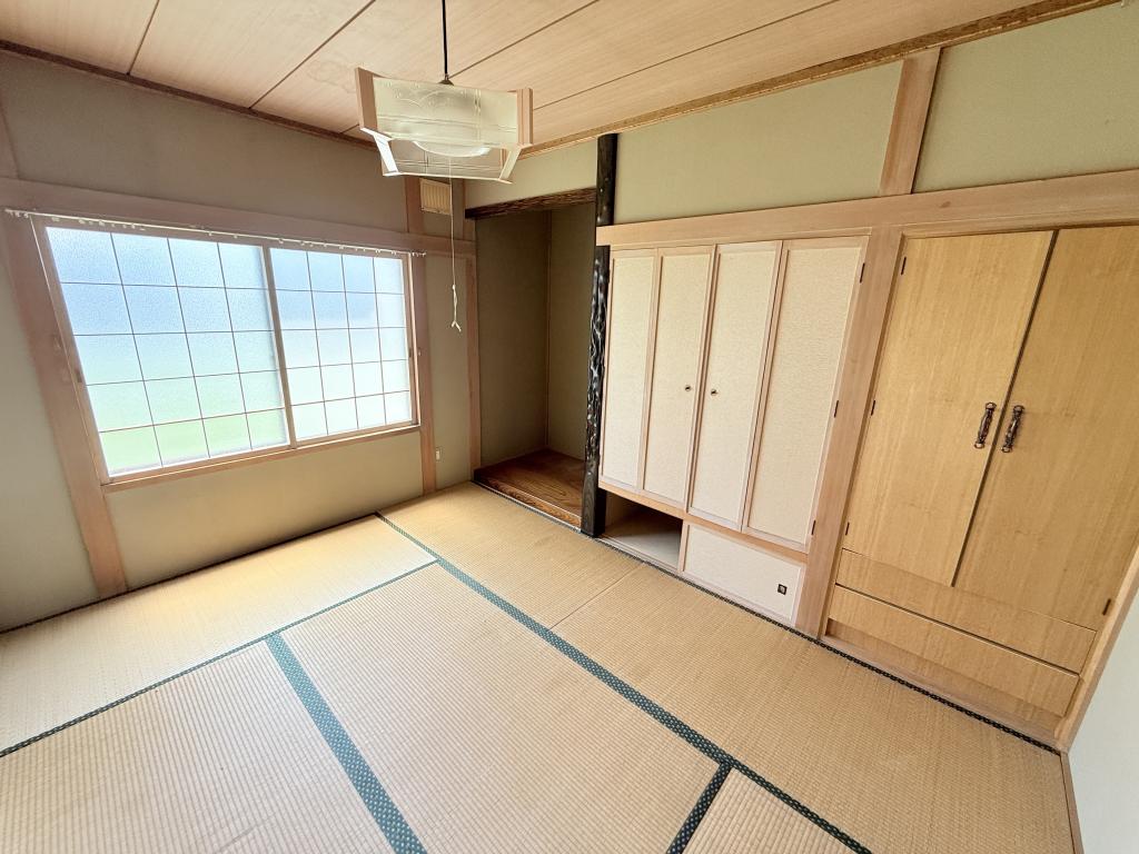 音更町雄飛が丘南区のリノベ向き中古住宅 内観