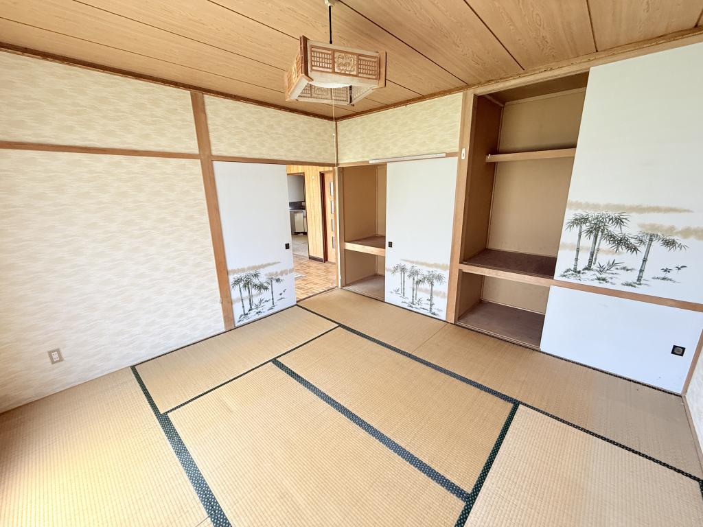 音更町雄飛が丘南区のリノベ向き中古住宅 内観