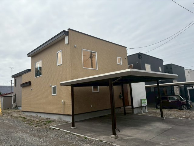 【角地　築5年】　西6条南33丁目 内観