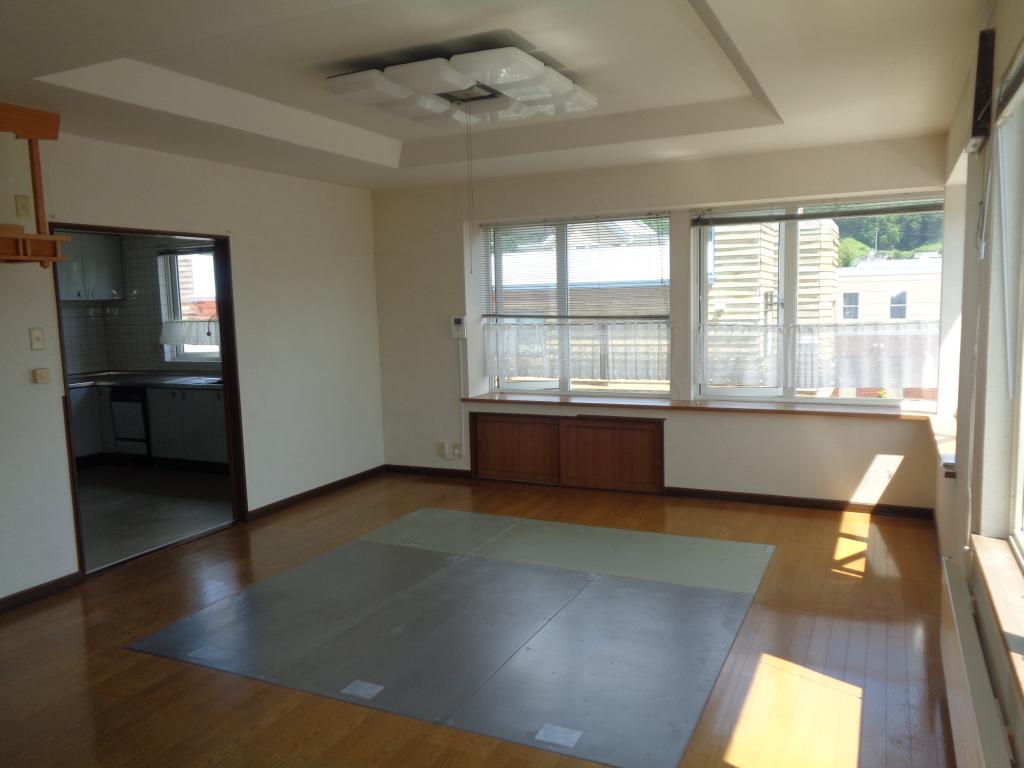 ♪価格改定♪　本別町　銀河通りに面した店舗付住宅  内観
