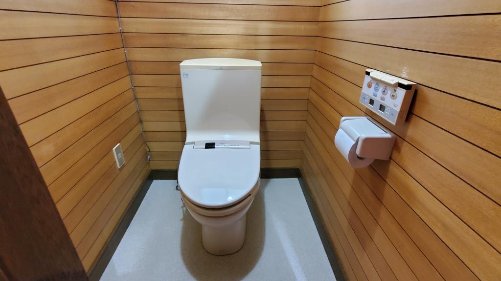 音更町東通12丁目　売家　広い素敵な邸宅です。 -  内観