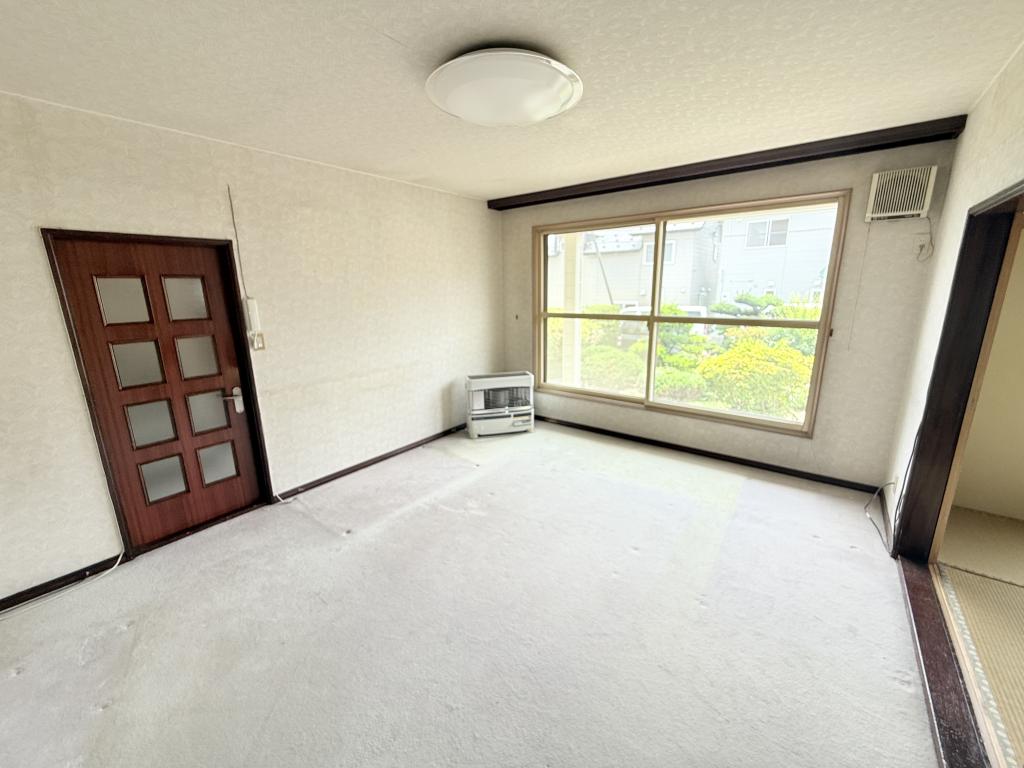 西17条南33丁目の中古住宅 内観