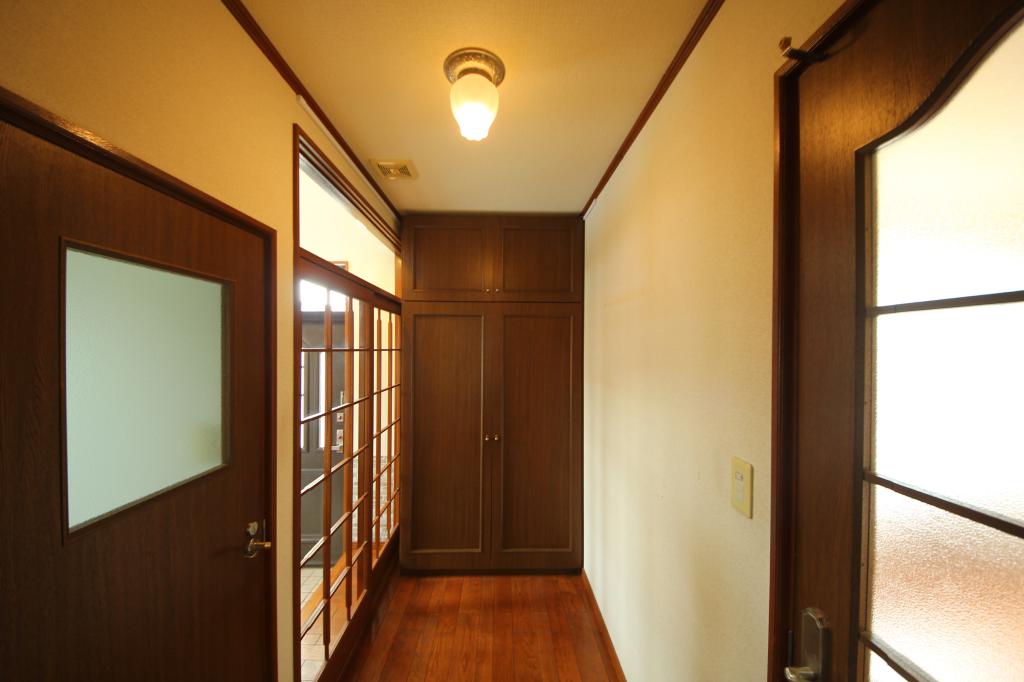 帯広東7条南23丁目　中古住宅※地下室付き 内観