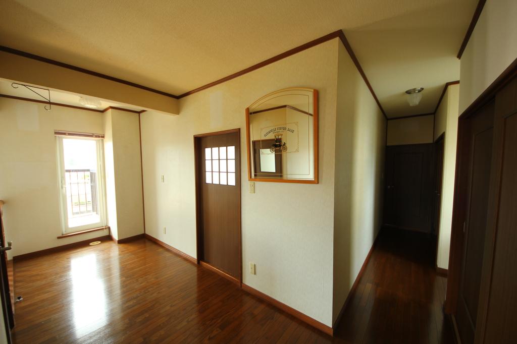 帯広東7条南23丁目　中古住宅※地下室付き 内観
