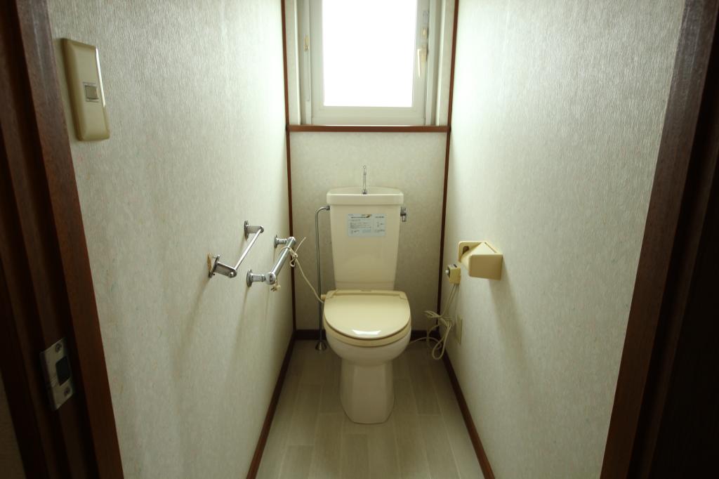 帯広東7条南23丁目　中古住宅※地下室付き 内観
