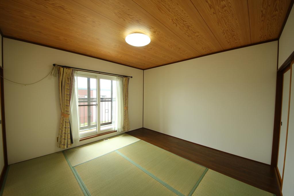 帯広東7条南23丁目　中古住宅※地下室付き 内観