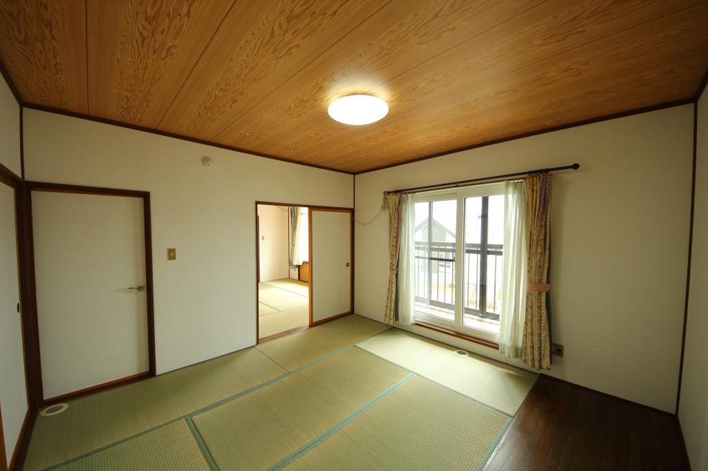帯広東7条南23丁目　中古住宅※地下室付き 内観