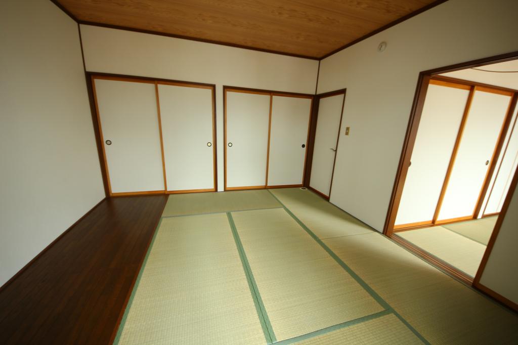 帯広東7条南23丁目　中古住宅※地下室付き 内観