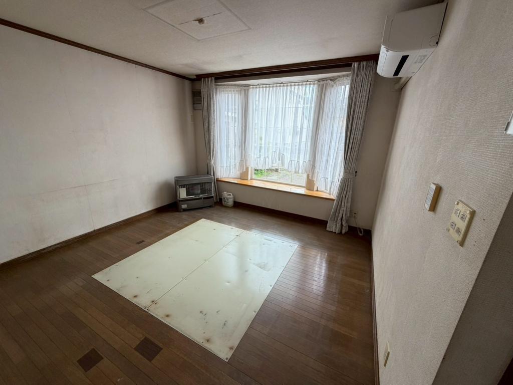 【写真追加】西２１条南５丁目　中古戸建 内観