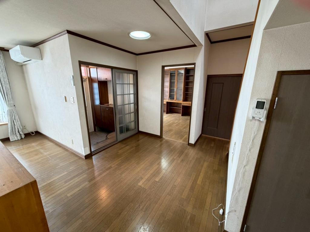 【写真追加】西２１条南５丁目　中古戸建 内観