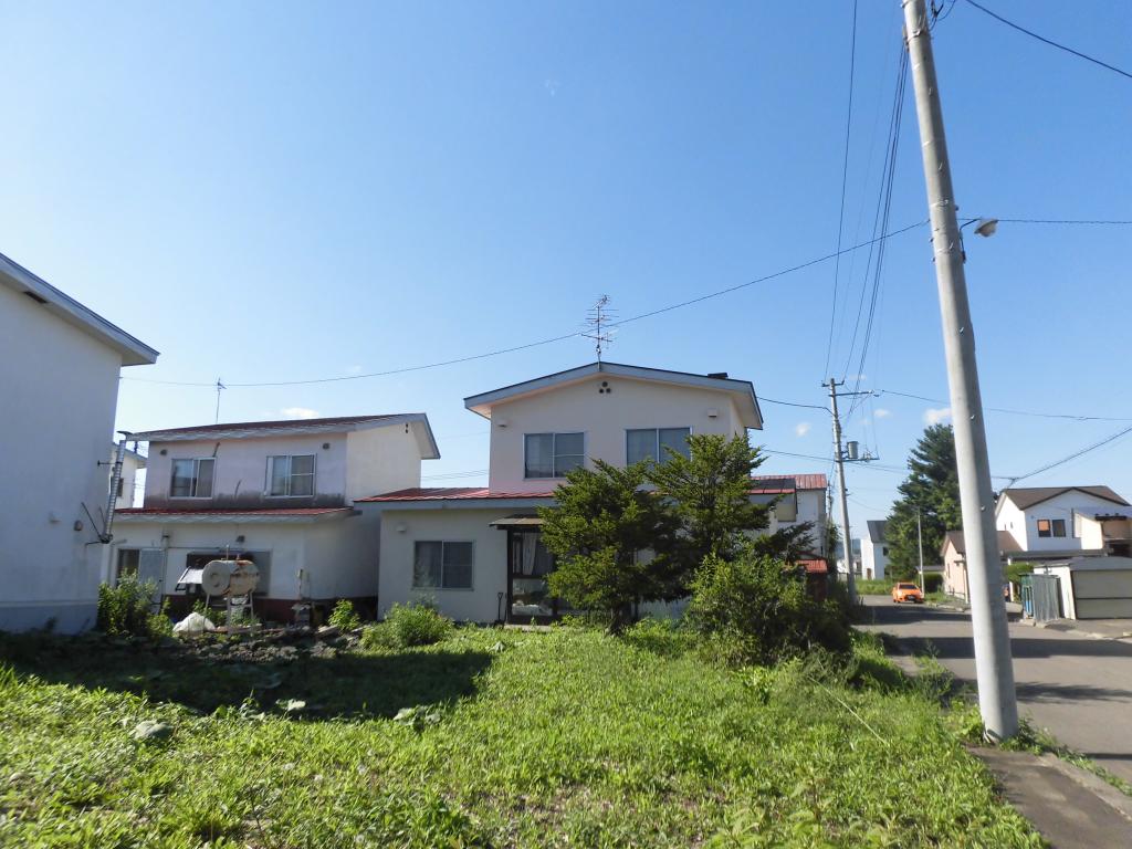 幕別町宝町115番（北東角地）【売土地（建物有。現状有姿渡）：97.7坪】