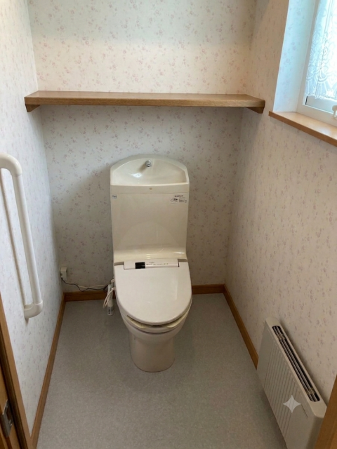 西１７条北２丁目【国道２４１号線近く！５ＬＤＫ中古住宅♪】 内観
