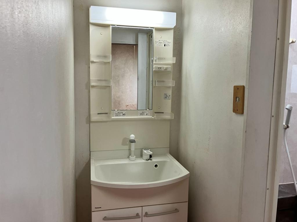 白樺16条東8　中古住宅 内観